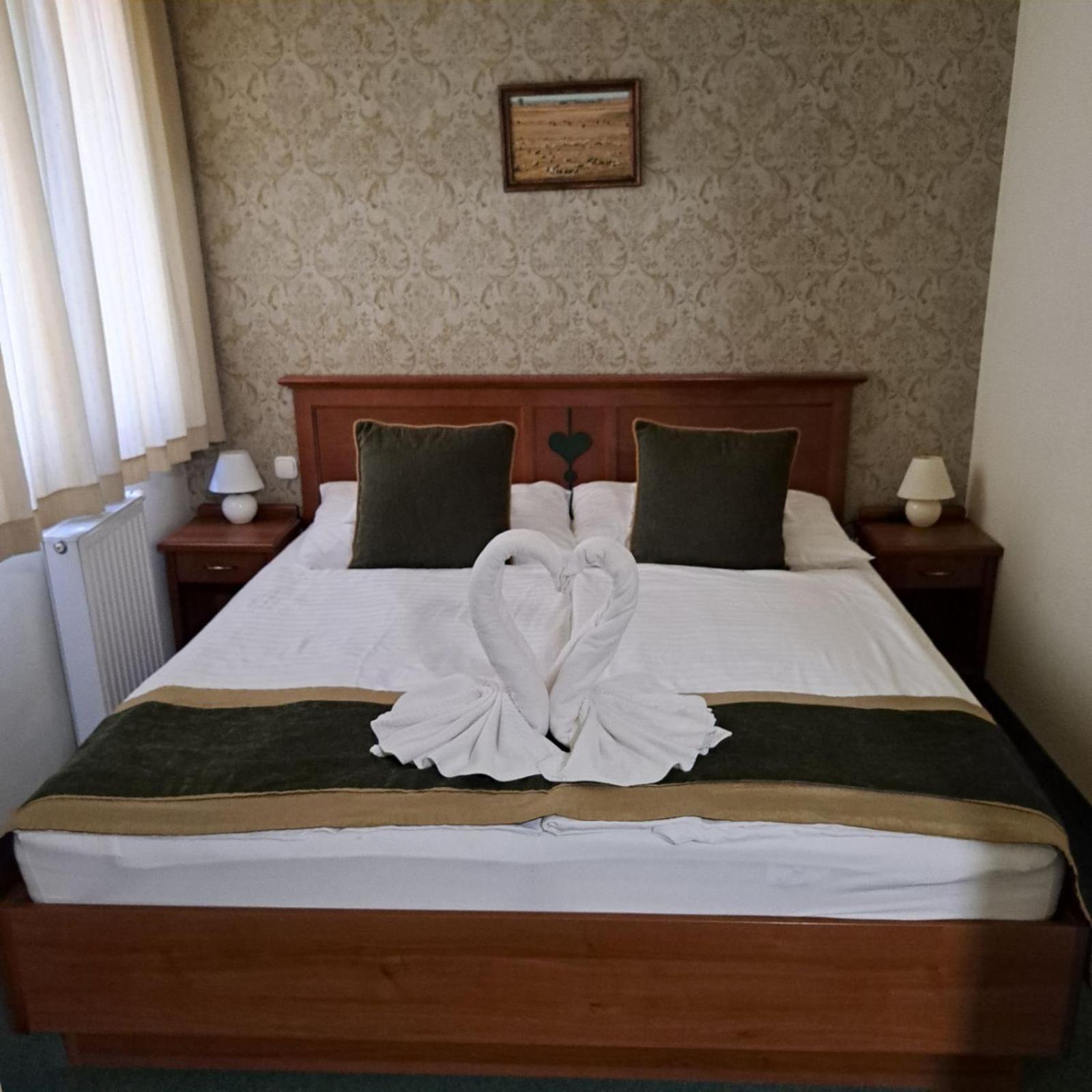 Fulopszallas Kigyosi Csarda & Panzio Bed & Breakfast エクステリア 写真