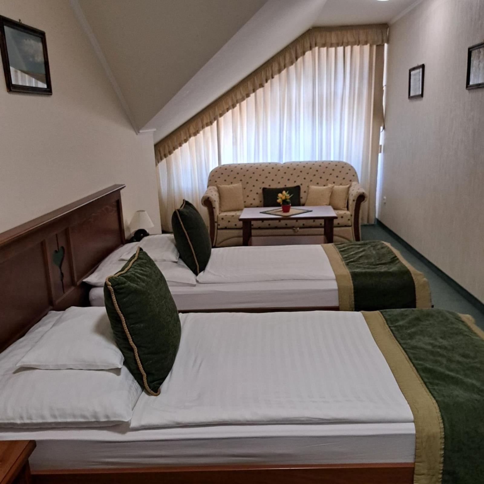 Fulopszallas Kigyosi Csarda & Panzio Bed & Breakfast エクステリア 写真